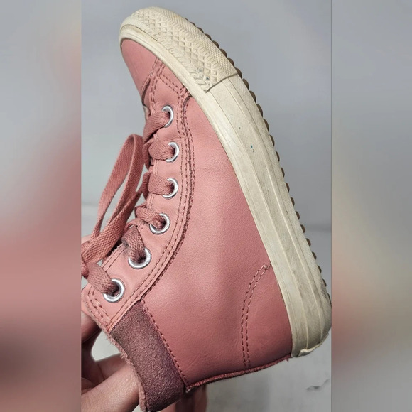 Converse All Star Chuck Taylor Hi Tops Pink Leathe Juniors Size 13 - Picture 7 of 12